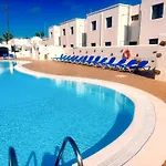 Bellissima With Pool And Wi-fi, 200m From The Sea In Puerto del Carmen (Lanzarote)