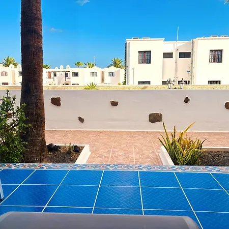 Bellissima With Pool And Wi-fi, 200m From The Sea In Lägenhet *