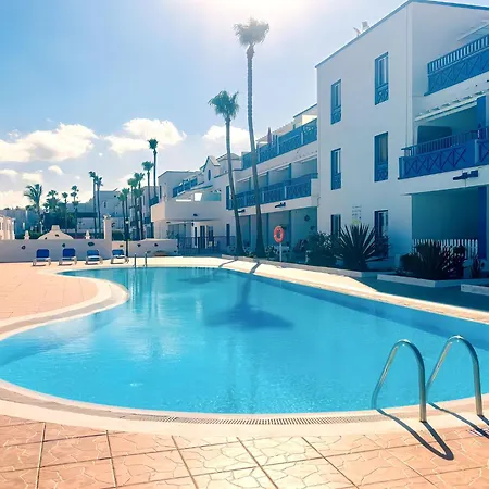 Bellissima With Pool And Wi-fi, 200m From The Sea In Appartement Puerto del Carmen (Lanzarote)