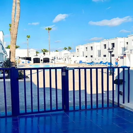Bellissima With Pool And Wi-fi, 200m From The Sea In