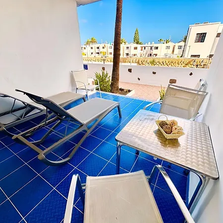 Bellissima With Pool And Wi-fi, 200m From The Sea In Appartement *