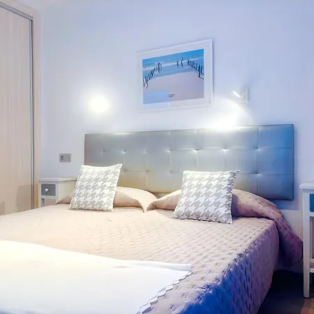 Appartement Bellissima With Pool And Wi-fi, 200m From The Sea In