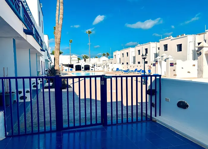 Apartament Bellissima With Pool And Wi-fi, 200m From The Sea In Puerto del Carmen (Lanzarote)