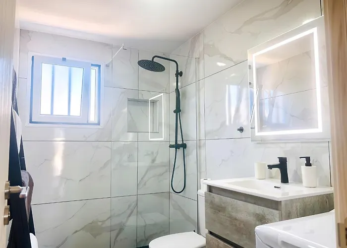 Apartament Bellissima With Pool And Wi-fi, 200m From The Sea In *